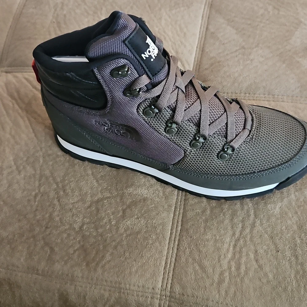 The North Face Men's Olive Athletic Shoes - Picture 2 of 4
